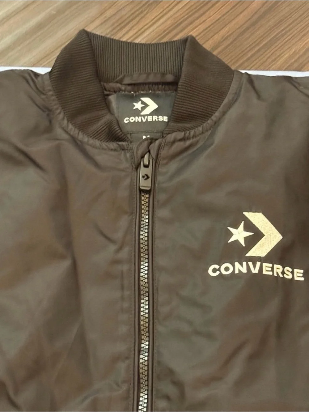 Boys Converse black puffer zip up jacket size Medium 10-12 Like new condition
